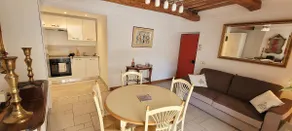 Suite 4, Ana Karina - Image 3