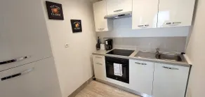 Suite 4, Ana Karina - Image 5