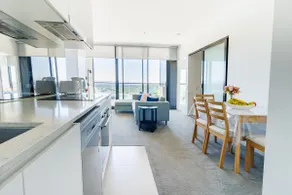 Stunning apartment, panoramic views. Pool and gym. - Image 2