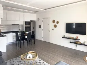 Modern 2-bdr apt with rooftop pool - LCGR - Image 3