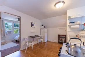 Cozy Cloud 9 Loft Apartment - Clean & Serene - Image 3