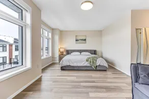 Family-Friendly Richmond Hill Home • Pet • Parking - Image 5