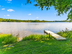 Lakefront 3 Bedroom Retreat on Susan Lake-5 minutes from Charlevoix - Image 3