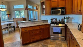 The Inn at the Mountaintop - Thurston Hills - Image 5