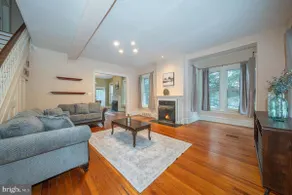 A Main Line Classic: 1800s Victorian Estate - Image 4