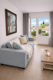 Bright Beachfront Studio, Duquesa Castle - Image 2