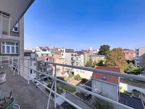 Studio in the center with parking and terrace - Image 3