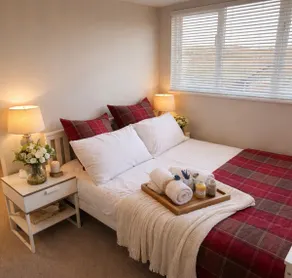 Modern and plush flat with roof garden - Image 2