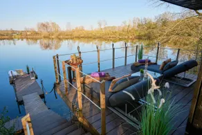 Dream house by the lake - Image 5