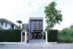 4 Bedroom Single Pool Villa | Luxury Modern Decoration | Large Shopping Mall Nearby | Convenient Transportation - Image 2