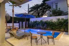 4 Bedroom Single Pool Villa | Luxury Modern Decoration | Large Shopping Mall Nearby | Convenient Transportation - Image 3