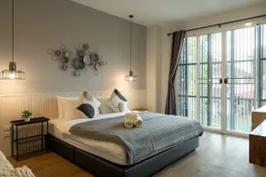 4 Bedroom Single Pool Villa | Luxury Modern Decoration | Large Shopping Mall Nearby | Convenient Transportation - Image 4