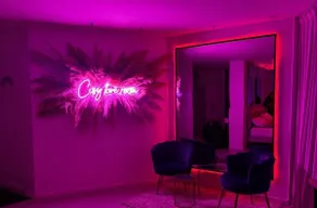 Design Apartment with Private Jacuzzi - Image 4