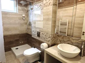 Stylish 2 bdrm, 5 guests, Serdika mall, Oborishte - Image 5