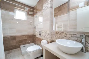 Stylish 2 bdrm, 5 guests, Serdika mall, Oborishte - Image 4