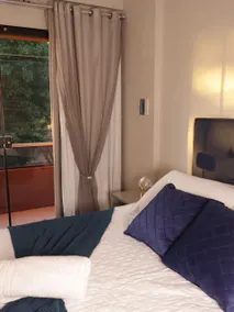 Hermoso apartamento con estacionamiento privado - Image 3