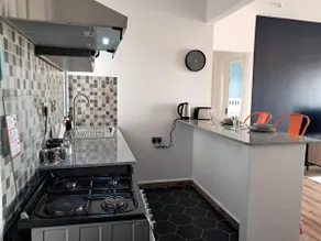 Modern Comfort & Open Views in Unity East - Image 4