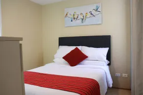 Desing Apt • Near Airport & Port • 24/7 Check-In - Image 2