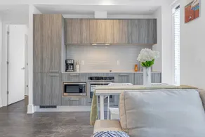 Stylish 2BR Downtown Sanctuary - Free Parking - Image 3