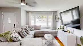 1701 Holmes - Image 3