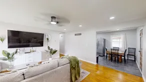 1701 Holmes - Image 2