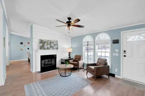 Lake Gaston Retreat - Waterfront - 5 Bed / 3 Bath - Image 4