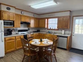 Cozy 2 bedroom Apartment in quiet Loretto, TN 203 - Image 4