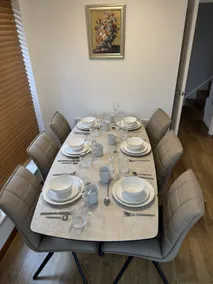 Vyn's Holiday home - Sleeps 6 - Image 3