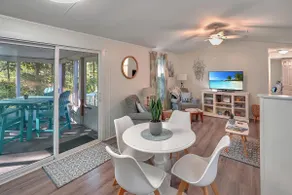 Lake front,cozy 2-bd 2-bth mobile home great views - Image 5