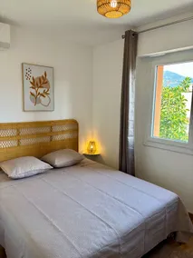 2-bedroom apartment in the center by the sea - Image 4
