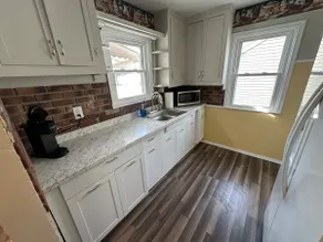 Ultra Clean 2-Queen near River - Image 2