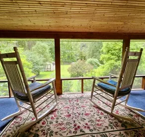 Creekfront Cottage in the heart of Waterville - Image 3