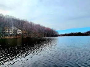 Lakefront 5 Bedroom 3 bath Northwood Chateau 2 & 4 - Image 4