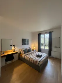 Apartment near Disneyland + parking & RER - Image 2