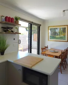 2-Bedroom Townhouse Next to the Hospital - Image 3