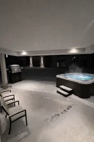 4BR luxury Cottage | Hot Tub | Sleeps 11 - Image 2