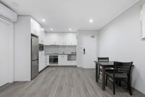 One Bedroom Apartment @ Bridges on Argyle - Image 4