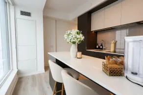 The Calm House | 5 mins Walk to Square One Mall - Image 5