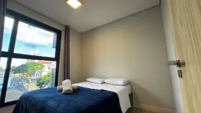 Exquisite loft with pool and gym - Image 2