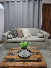 Home at 6 self-catering apartment in prime Ferncliffe - Image 2