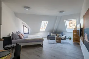 Stylish & Modern Studio Accommodation -Duna apartment - Image 4