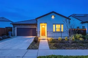 Huge 3BR Home w/Garage | Near UC Davis & SMF Airp. - Image 2