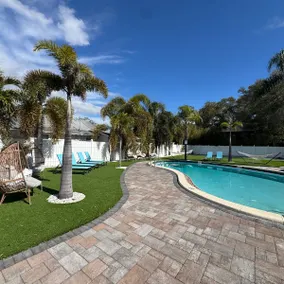 A2 - Salt Air Suites • king bed • Pool• Pets OK - Image 4