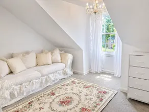 Romantic Fairytale |10 min to Downtown | Book Nook - Image 5