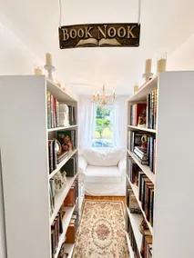 Romantic Fairytale |10 min to Downtown | Book Nook - Image 2