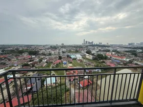 Short Escape Home - Image 3