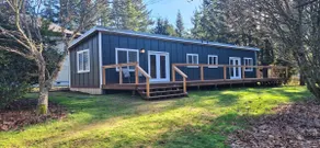 The Maple Luxury Suite! - Image 2