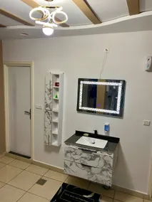Spacious, Bright Apartment with Wi-Fi and Panoramic View - Image 4