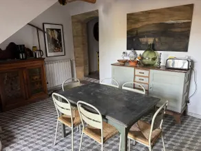 Village house in the heart of Vaucluse - Image 3