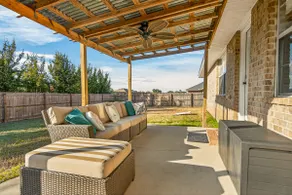 Very Clean, Spacious and Comfortable Home - Image 3